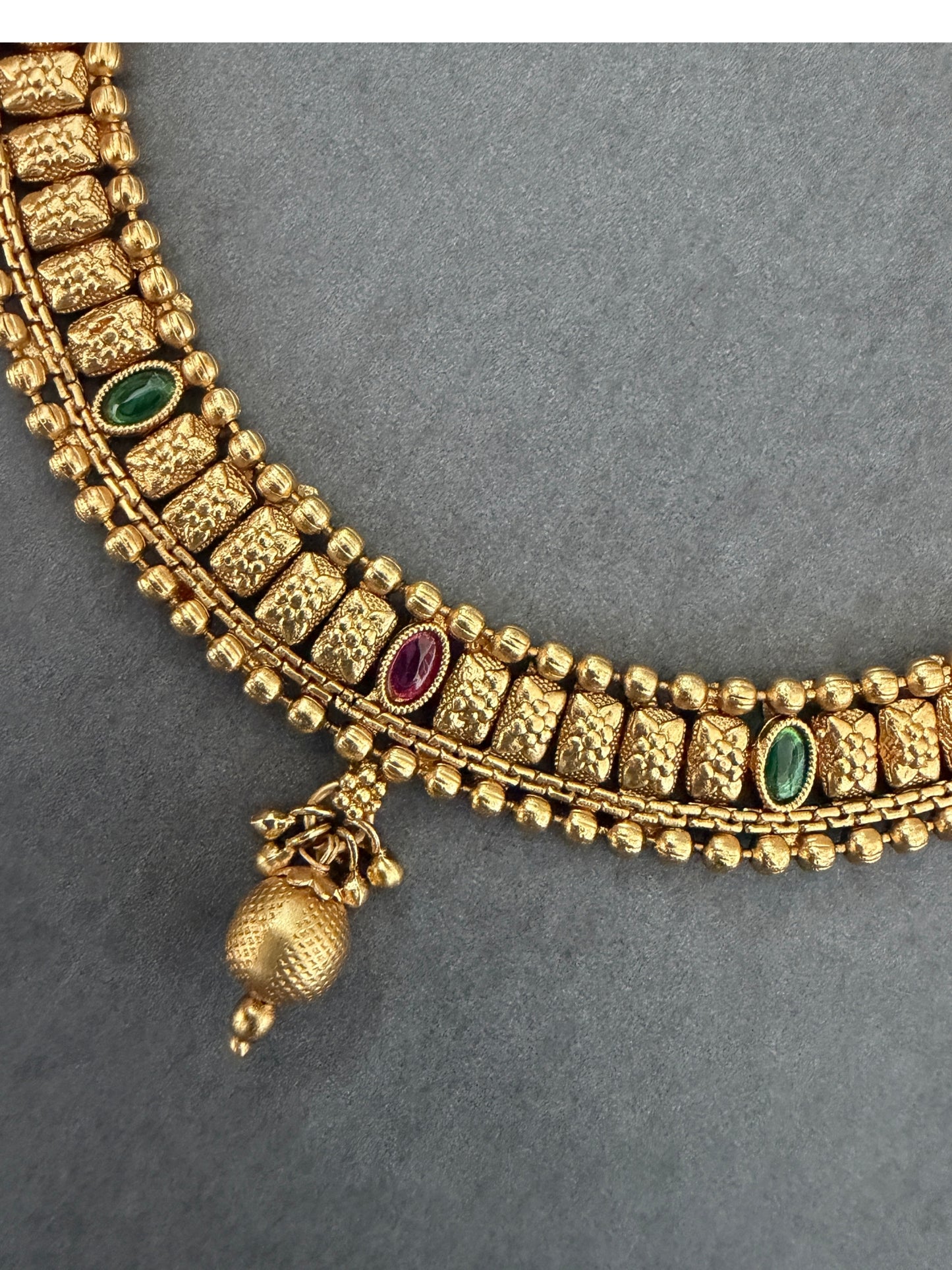 Vaibhavi Antique Necklace Set