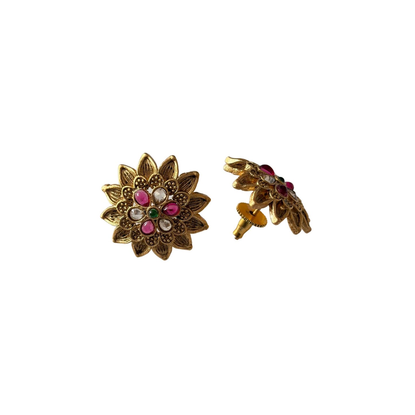 Stunning cute antique gold stud