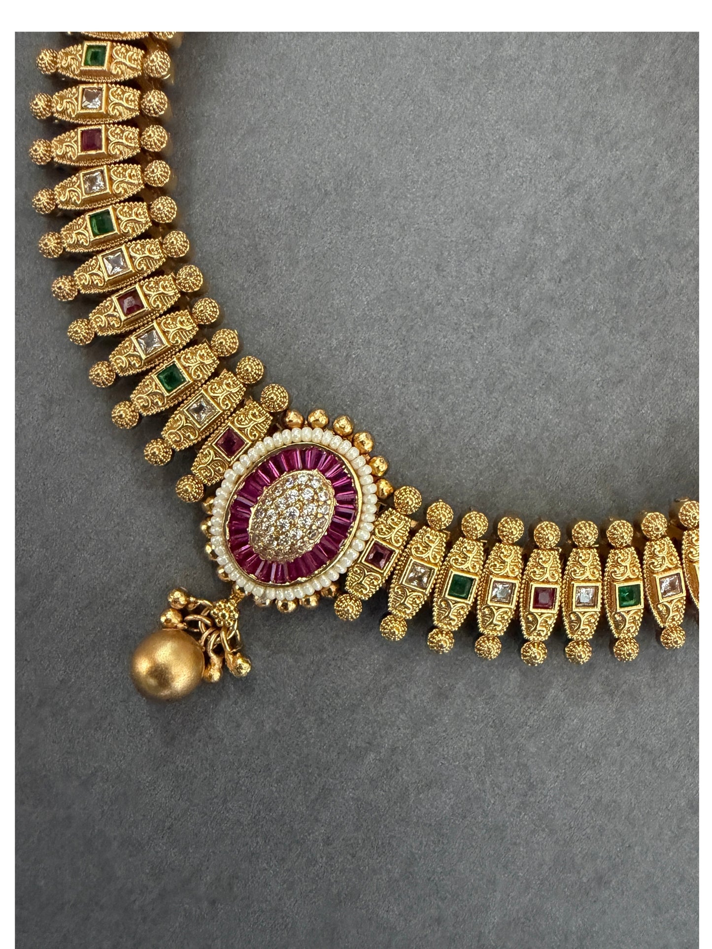 Rajsi Gulnaar Choker Set