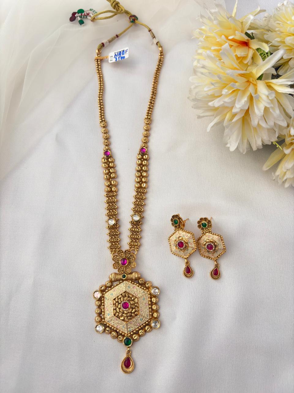 Ira Heirloom Necklace