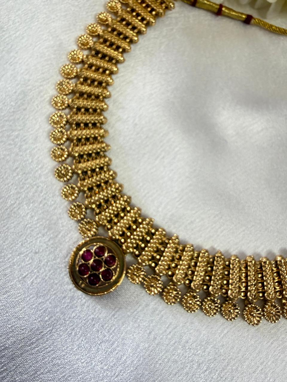 Ratna Kundan Haar