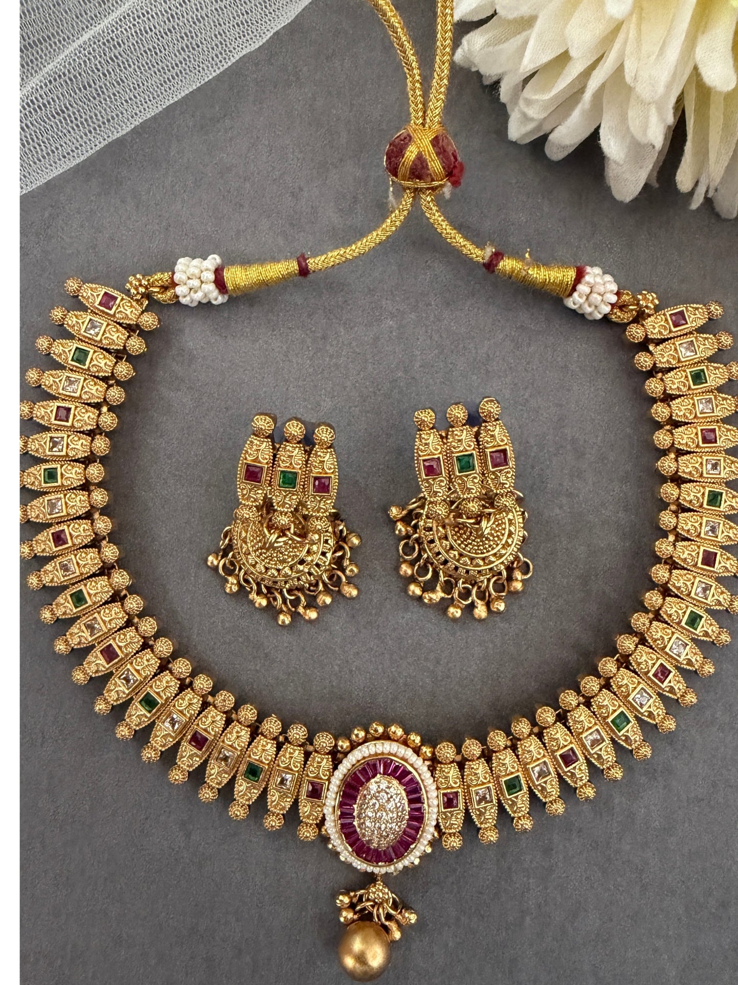 Rajsi Gulnaar Choker Set