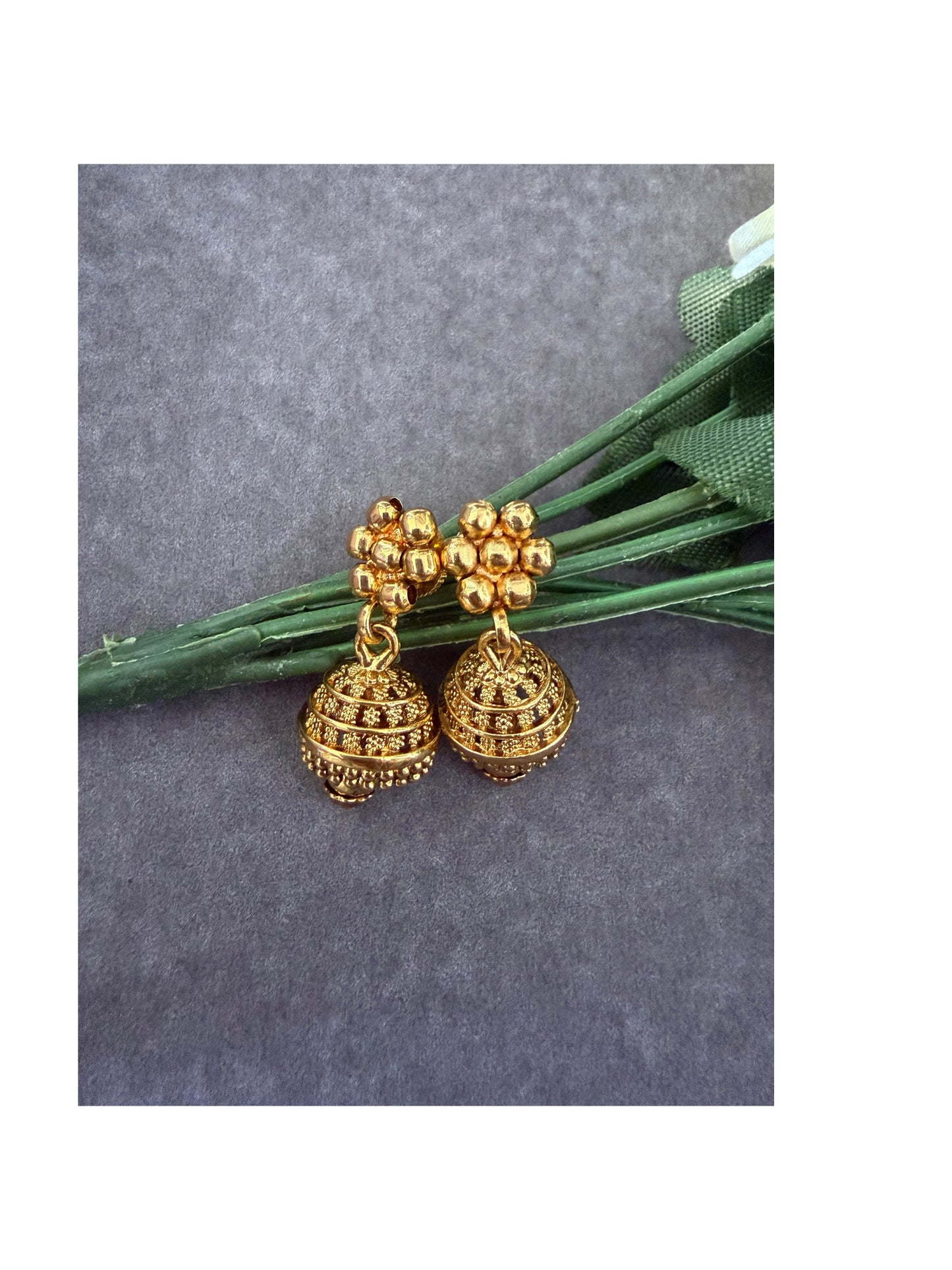 Temple Glow Gold Bead Set