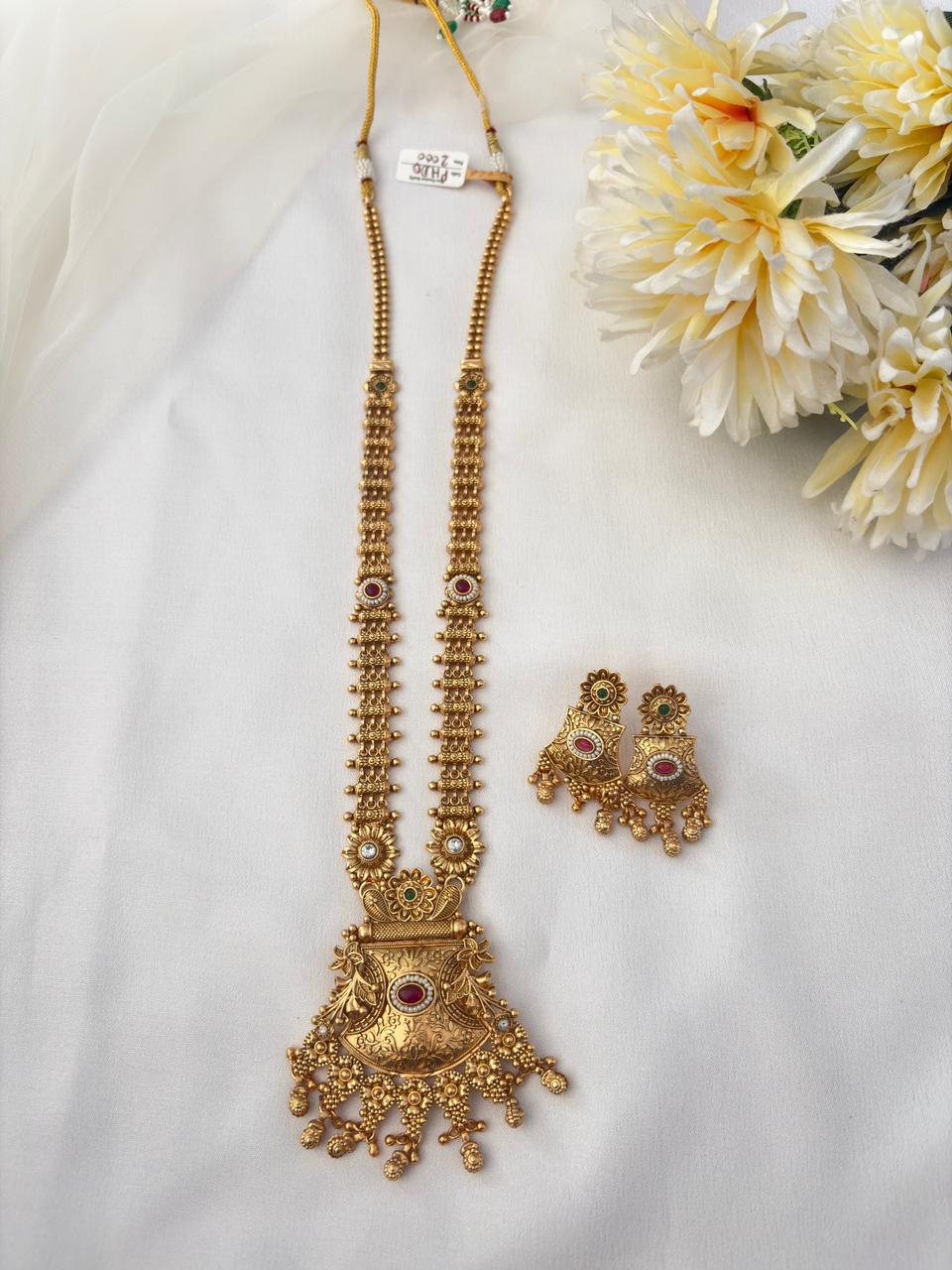 Anvika Royale Necklace