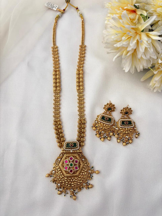 Zarika Classic  Necklace
